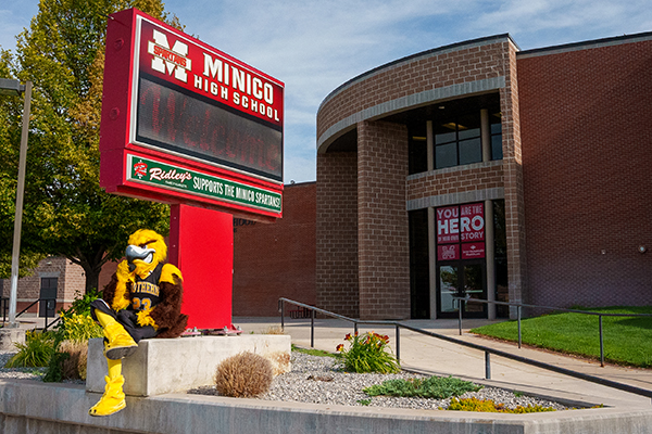 High School students on a college campus