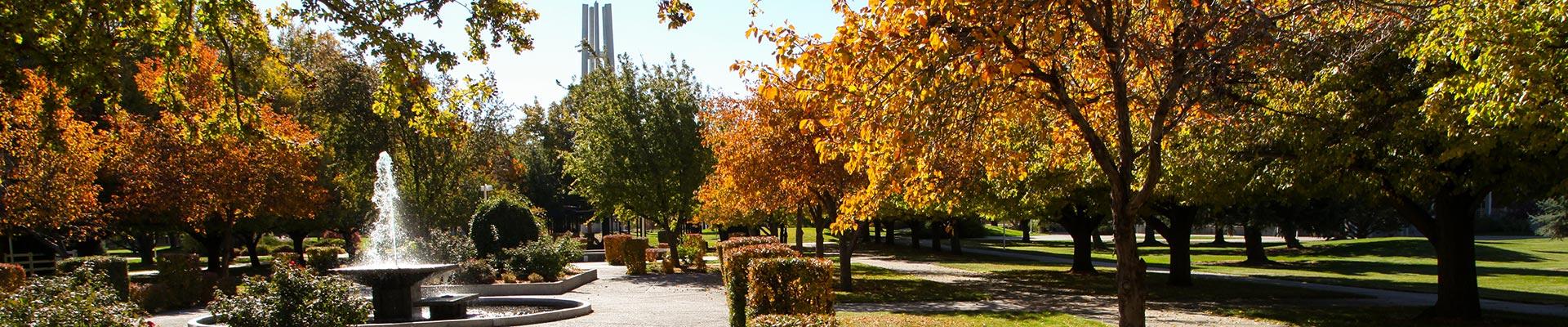 Twin Falls campus fountain in autumn